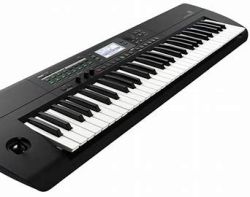 KORG TECLADO I3